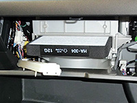HONDA FIT RS GE8 5MT TYPE R エアコンフィルターの交換 - BLITZ ハイブリッド エアコンフィルター
